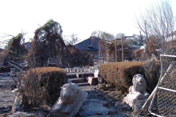 Photograph of desctruction in New Orleans in the wake of Hurricane Katrina (photo credit: Tanya Harris-Glasow or Marie Hurt).